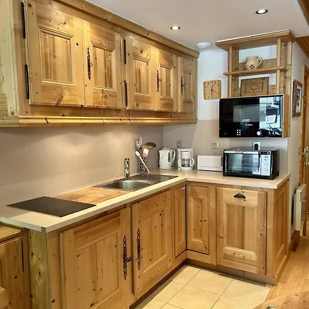 4 Pers Meribel Pres Remontees, Parking Appartement Les Allues